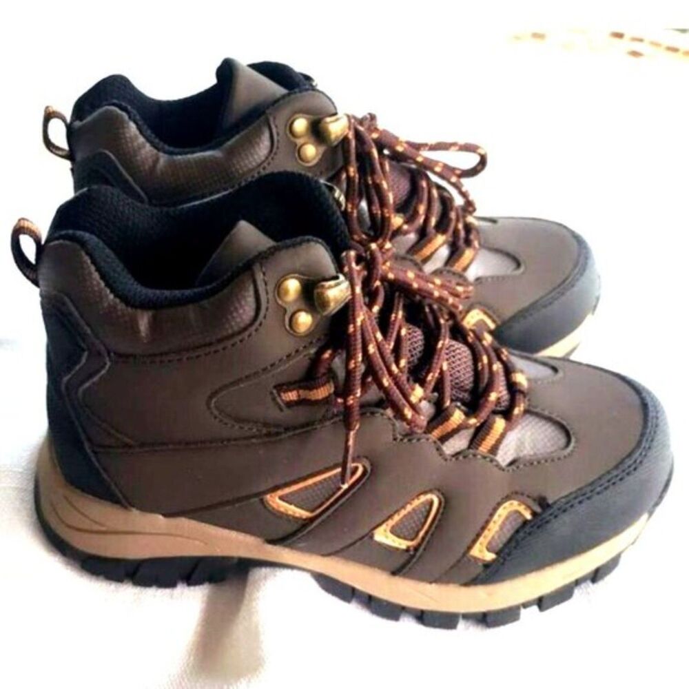 Kid's Size 1M Hiking Boots . $90+Tax in Store . Drew Deer Stags . New in Box